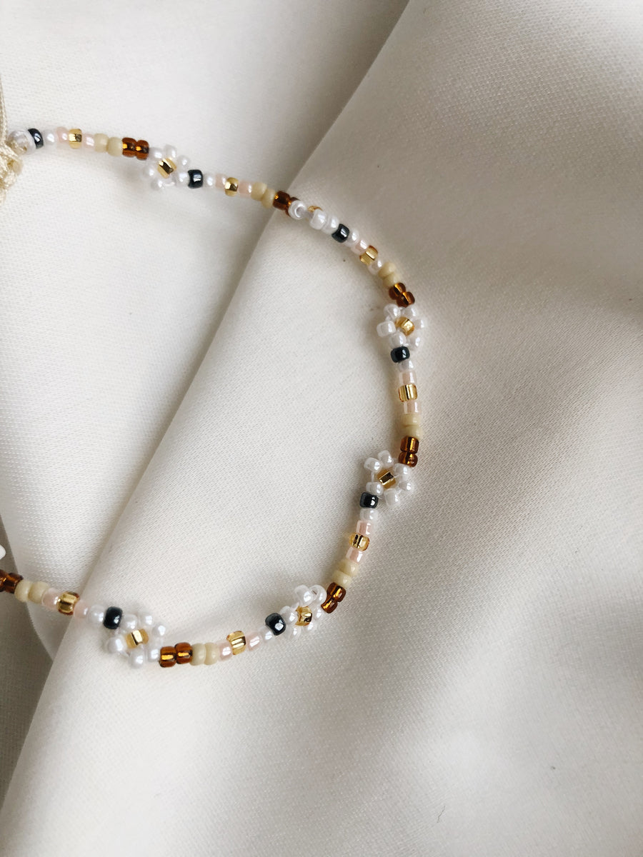 Bracelet flower beads